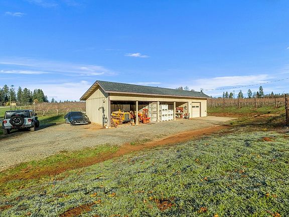 4th image of 2635 Cleese Rd