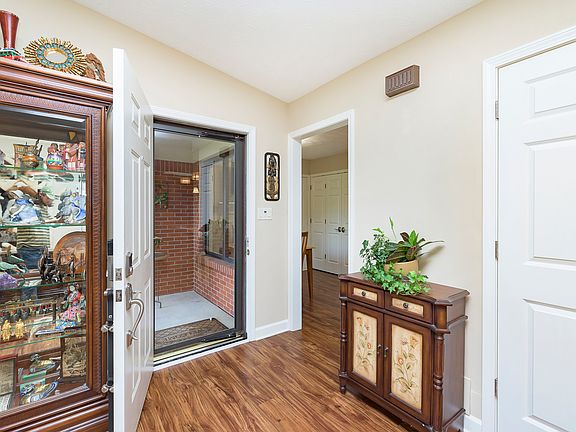 4th image of 2064 Oak Run North Dr #0