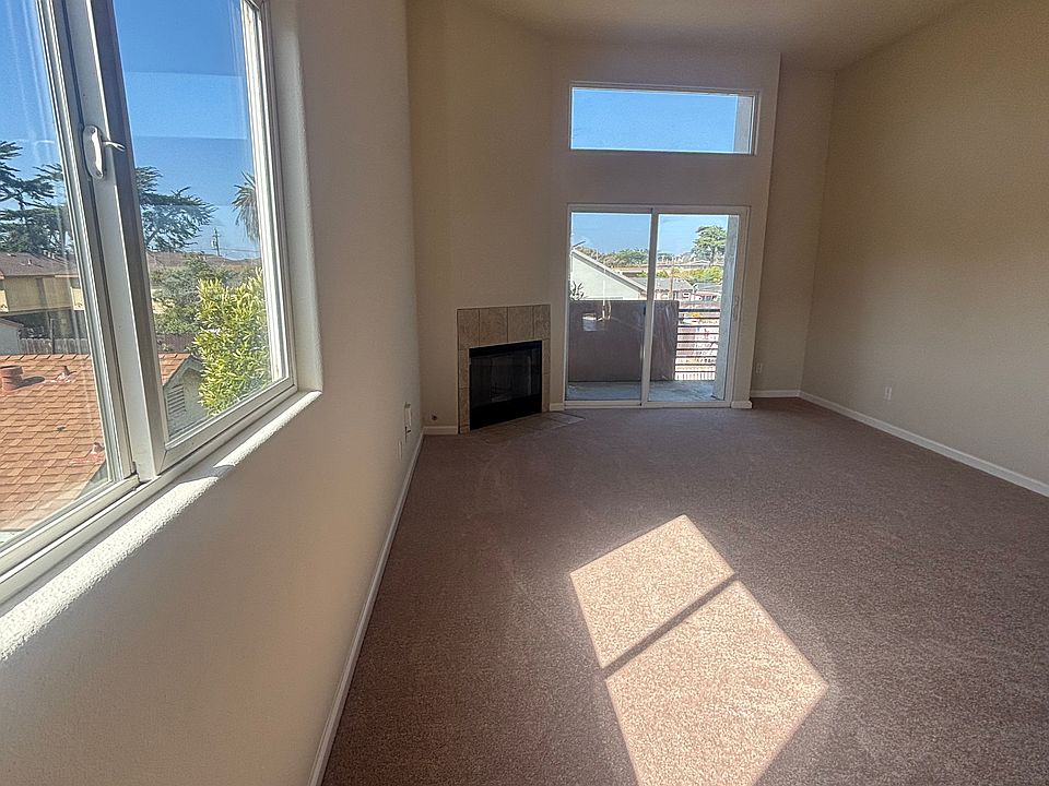1st image of 223 Palm Ave Unit 2