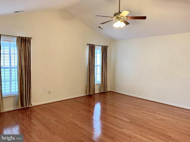 20242 Hidden Creek Ct — Photo 12