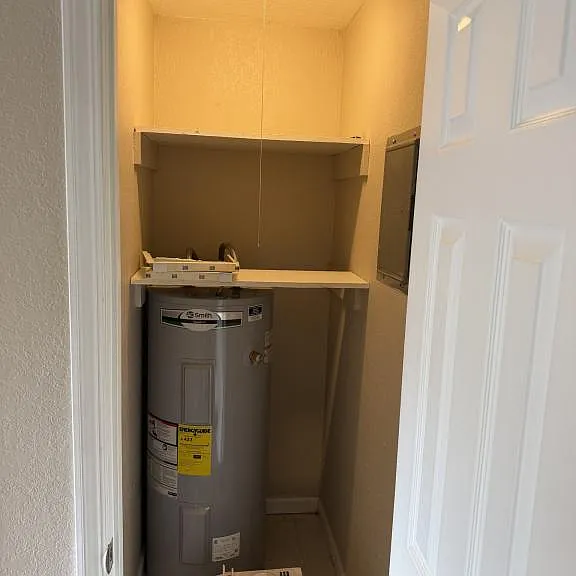 3216 Mayfield Dr #7 — Photo 7