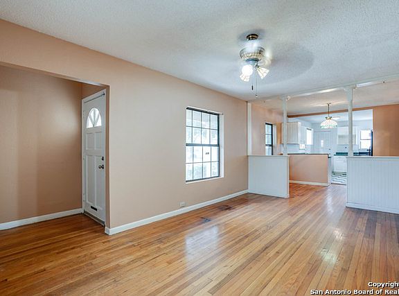 2nd image of 1518 Beacon Ave