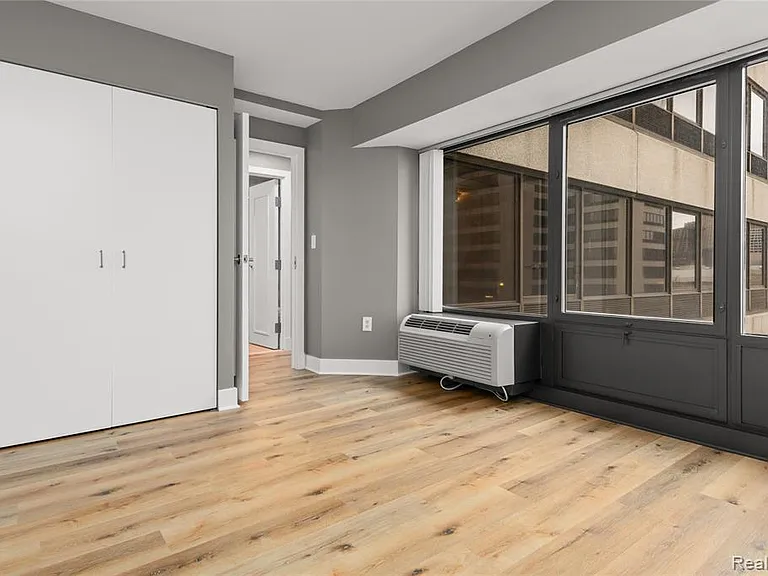 1001 W Jefferson Ave #7G — Photo 30