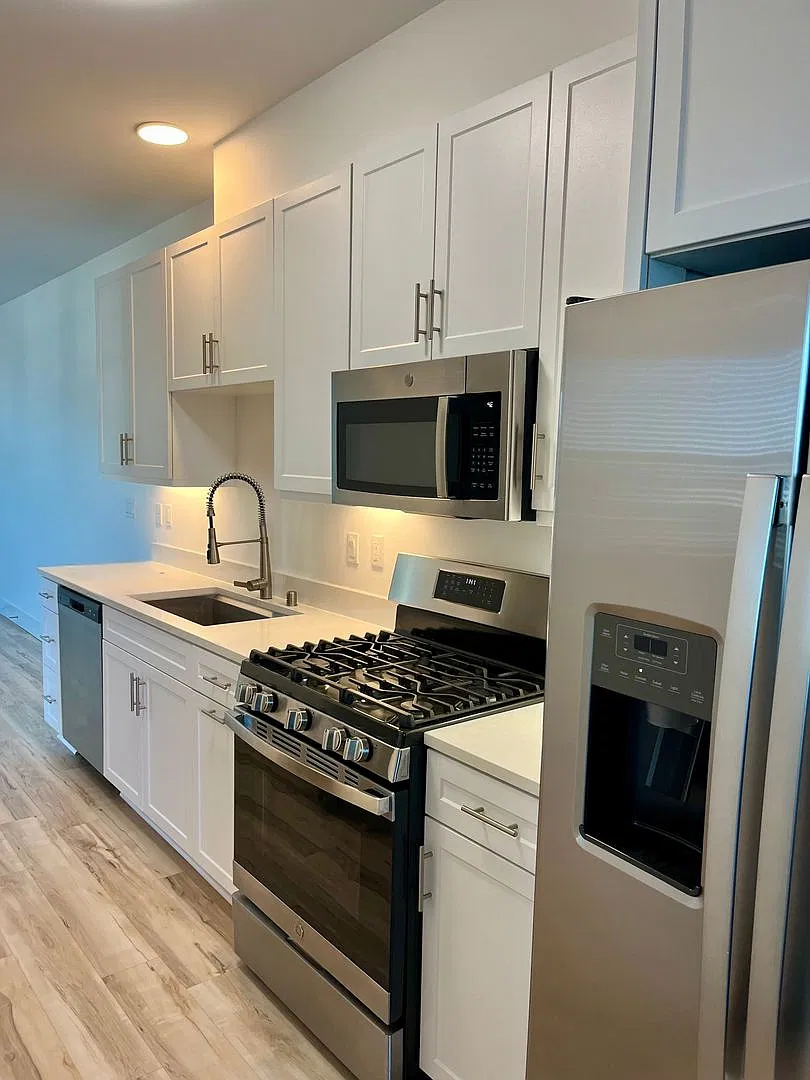 Emerald Ridge Apartments — Photo 4