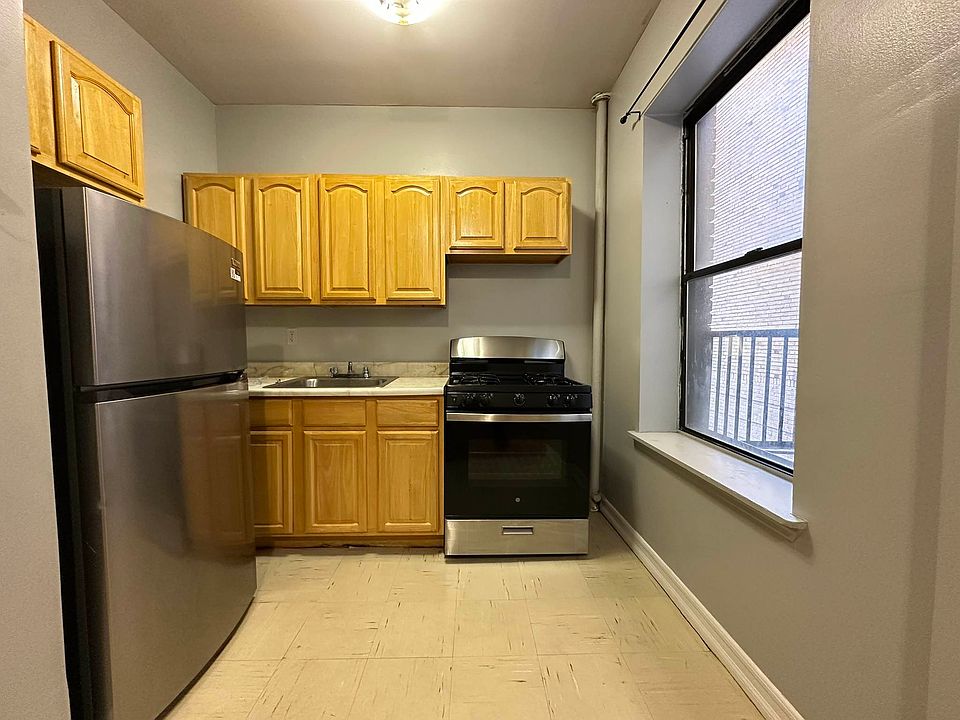 1st image of 225 W 146th St #B2