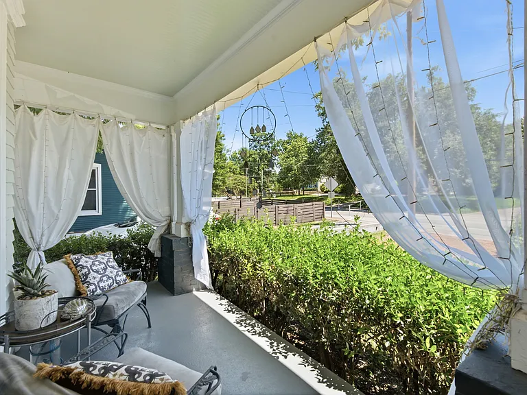1305 Greenwood Ave — Photo 6