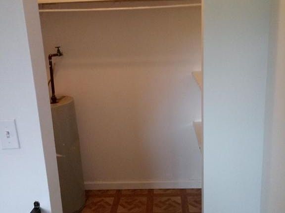 2nd image of 1117D Hollander St