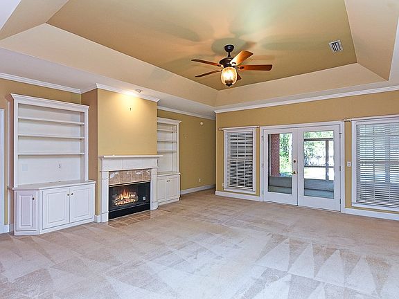 5th image of 104 Bent Oak Dr