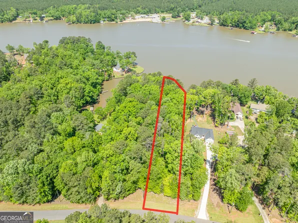 15 Lakecrest Dr, Sparta, GA 31087