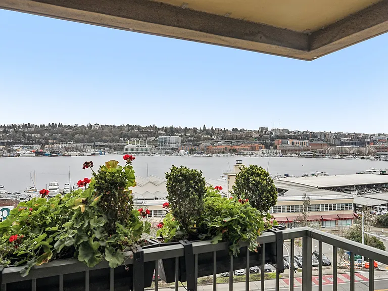 Lake Union Tower — Photo 54