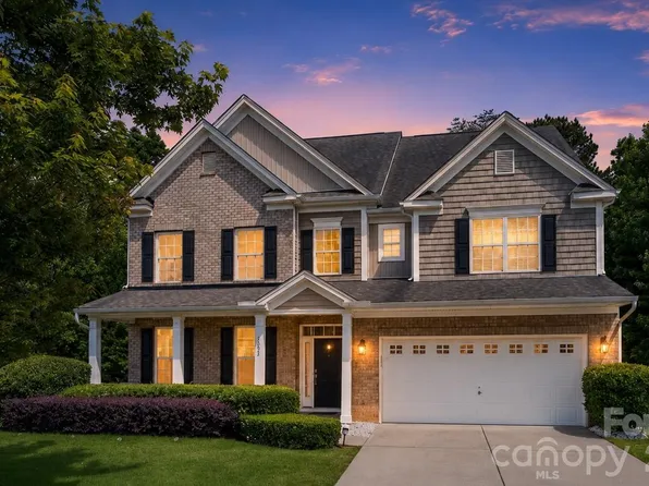 5093 Gladiola Way, Tega Cay, SC 29708