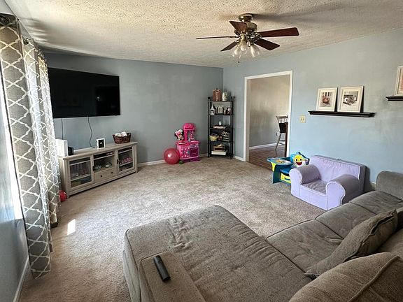 4th image of 229 Kensal Ct