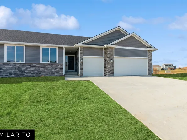 5714 NE Creek Ridge Dr, Ankeny, IA 50021