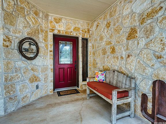 3rd image of 103 Roaring Creek Dr