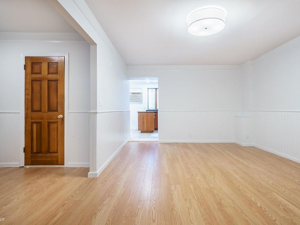 1st image of 54 1st Pl APT 1