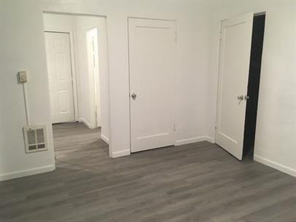 20 NE Main St #10975991