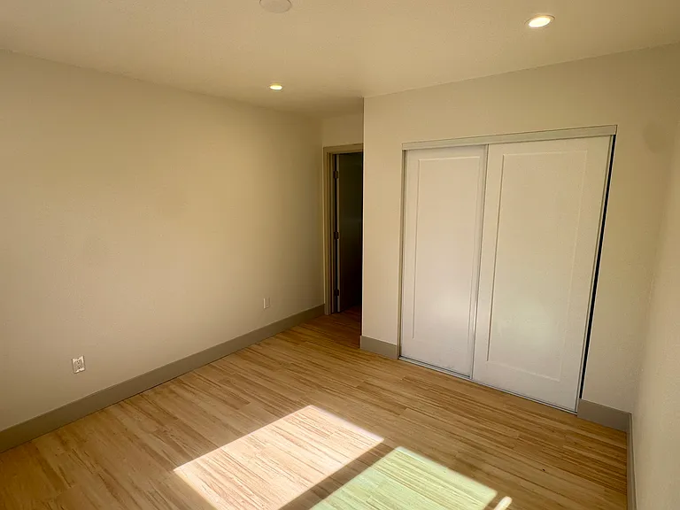 Walter Ave — Photo 9