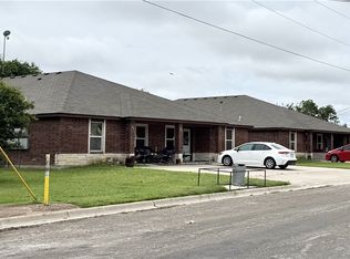801 S Live Oak St #803-S, Lampasas, TX 76550