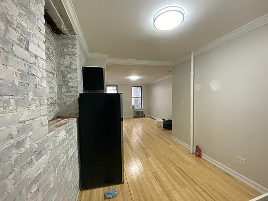 Rented by Oxford Property Group | media 11