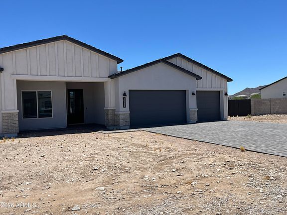 3rd image of 20255 W HIGHLAND Avenue