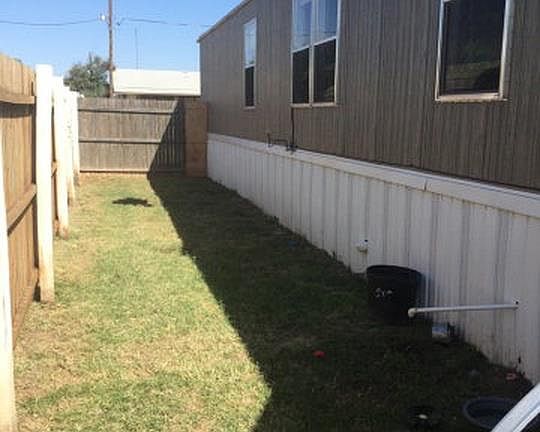 3rd image of 206 S Tom Green Ave