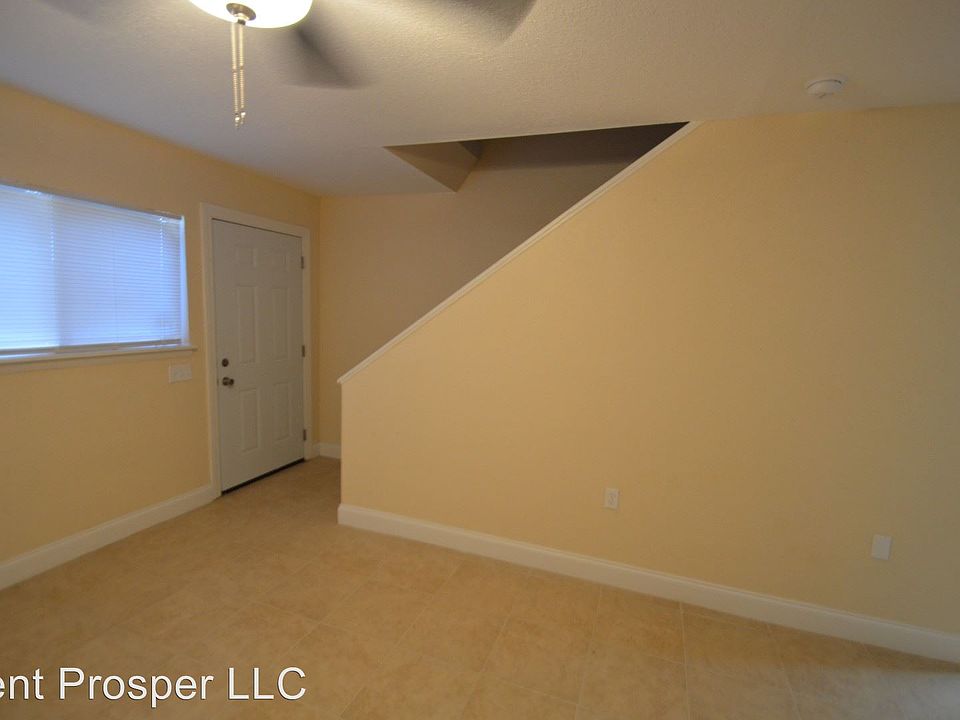 1st image of 1827 Warringwood Dr #C-6
