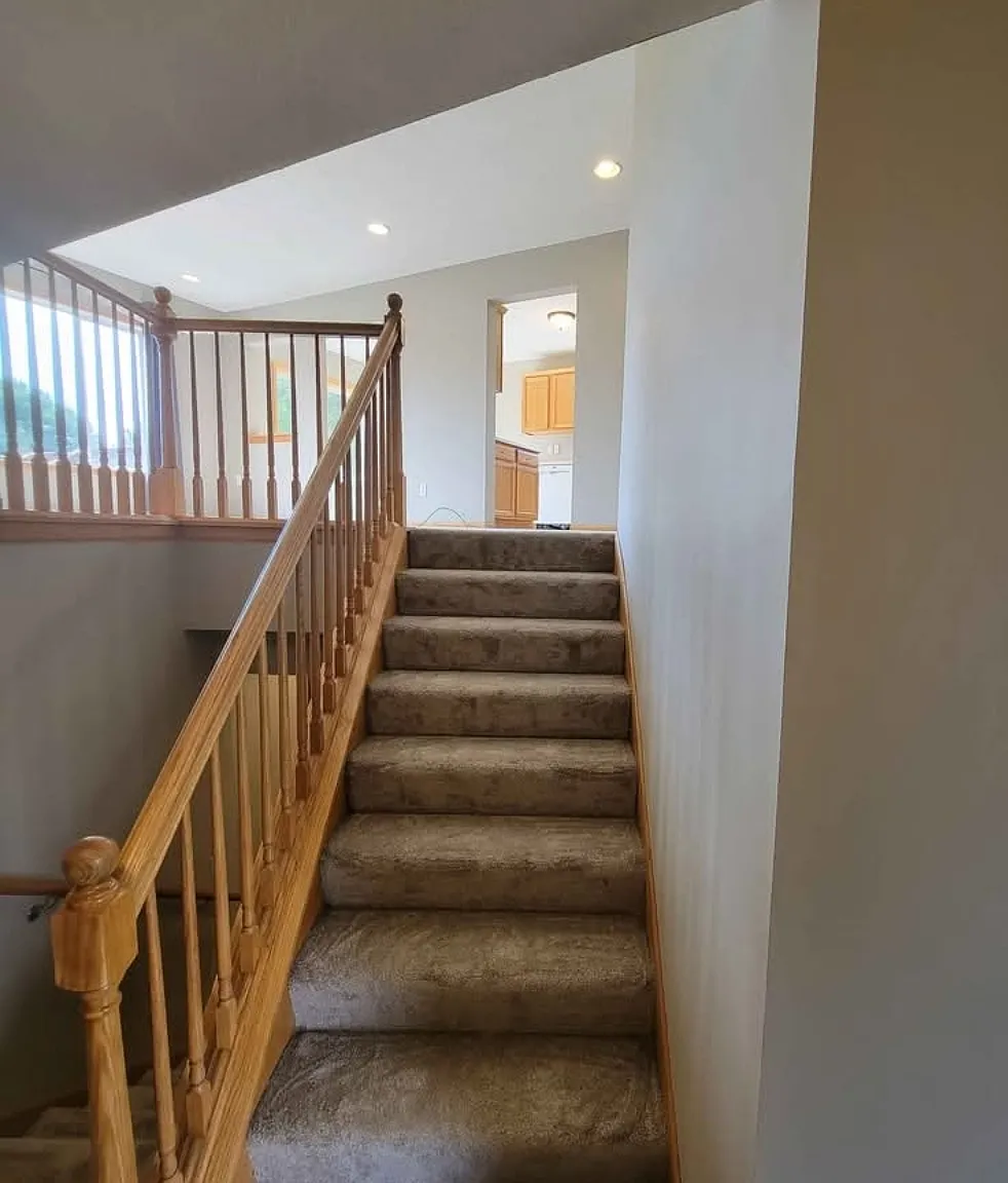 4 bed, 2100 sqft, $2,250 — Photo 3