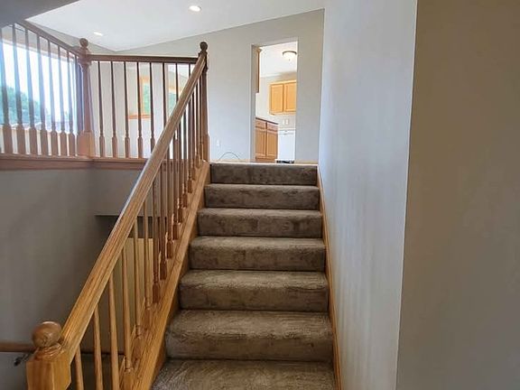 3rd image of 30570 Regal Ave