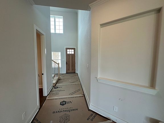 4th image of 605 Brown Rd