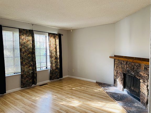 2nd image of 18742 Park Tree Ln