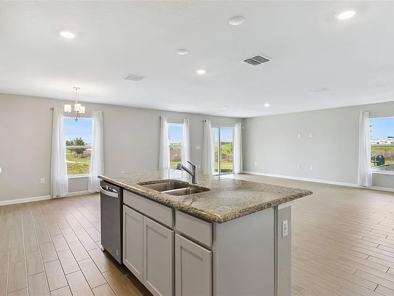 5580 Maddie Dr — Photo 13