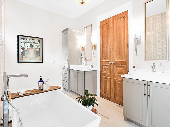 5th image of Medley St Lot 58