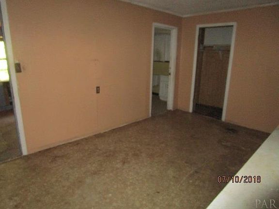 4th image of 2303 W Jordan St