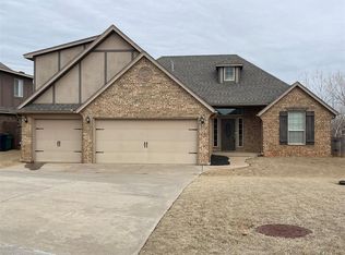 19220 Garden Creek Ln, Edmond, OK 73012