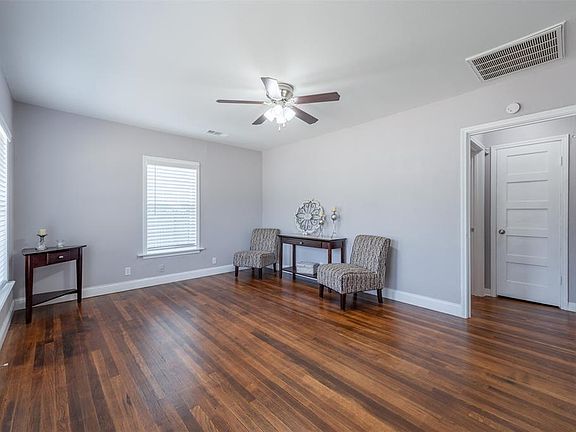 4th image of 4363 Alamo Ave