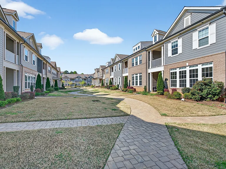 15020 Clear Sky Ln — Photo 11
