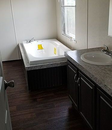 4th image of 250 Private Road 5810