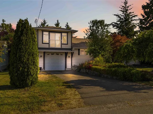 2290 Amelia Ave, Sidney, BC V8L 2H8