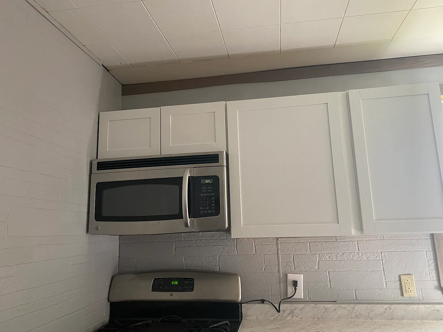 3 bedroom house; 1 bath — Photo 2