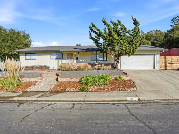 221 Pinon Ave, Pinole, CA 94564