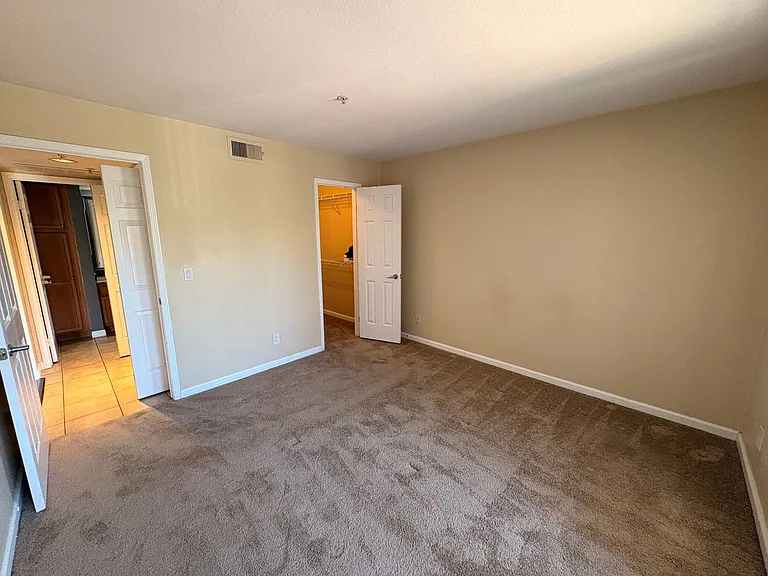 1020 La Terraza Cir #306 — Photo 16