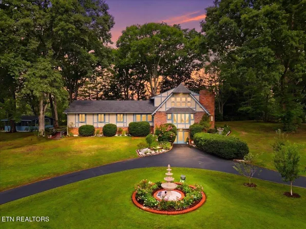 111 Red Oak Rd, Maryville, TN 37803