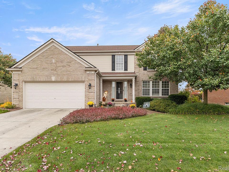 1st image of 4241 Sherwood Cir