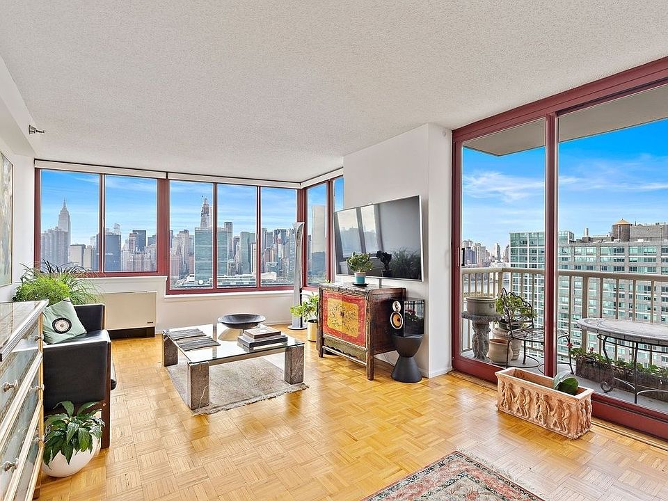 1st image of 4-74 48th Ave APT 32B