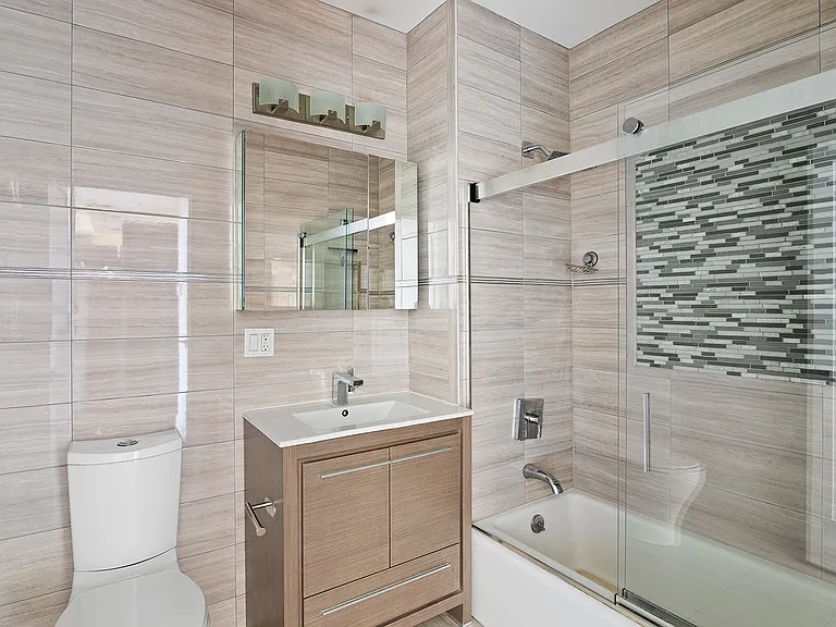 326 Bond St #4R — Photo 13