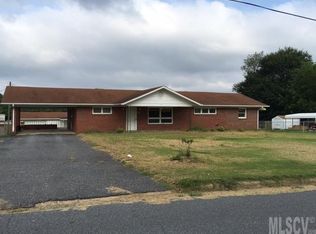 131 31st St SW, Hickory, NC 28602