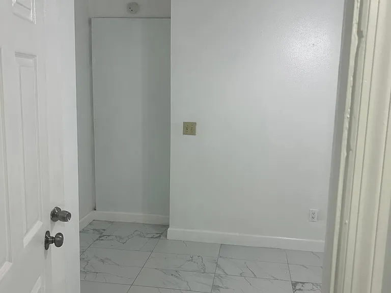 5831 Hammon Dr #B — Photo 7