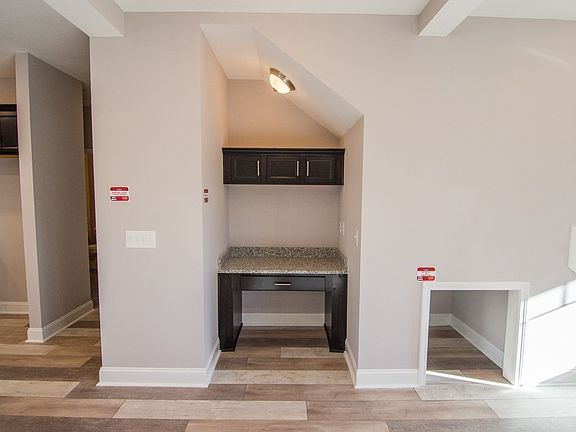 5th image of 177 Chalet Cir