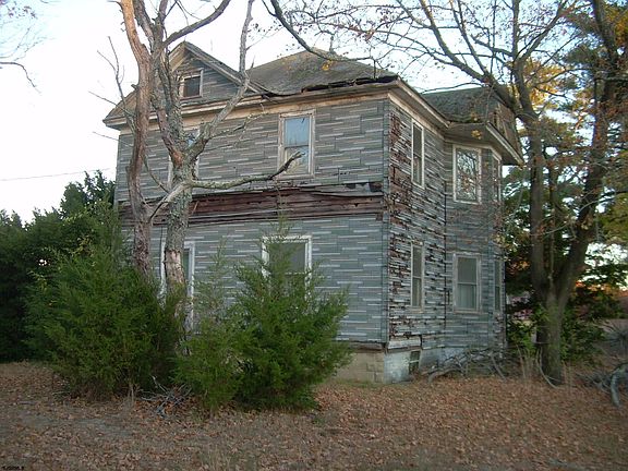 3rd image of 3067 S Lincoln Ave