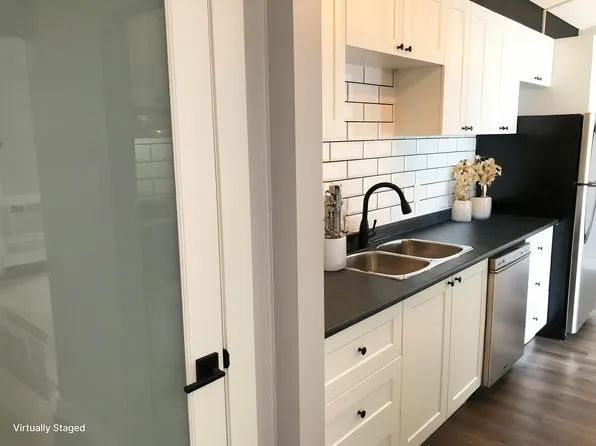 Cumberland Towers, 2201 32nd St S, Lethbridge, AB T1K 3A7